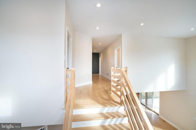 390 TROUT RD, State College, PA 16801