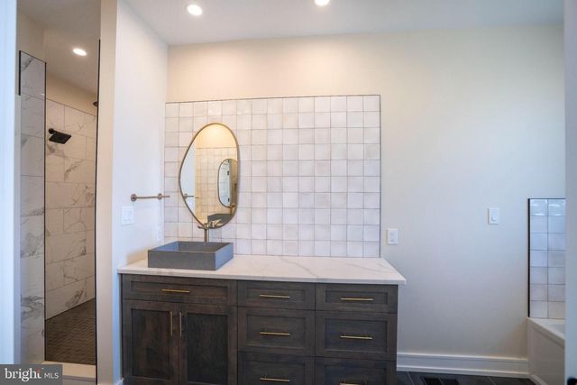 390 TROUT RD, State College, PA 16801