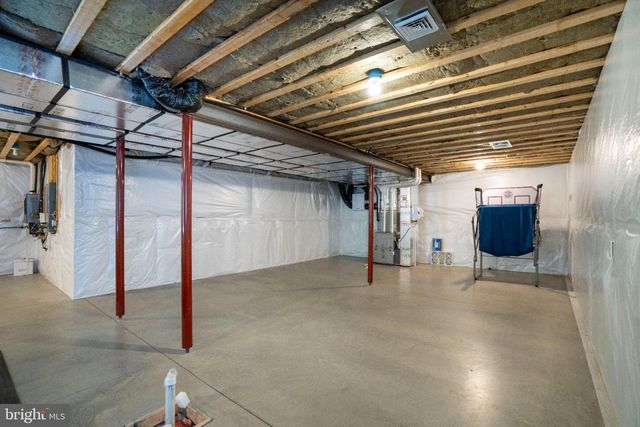 390 TROUT RD, State College, PA 16801