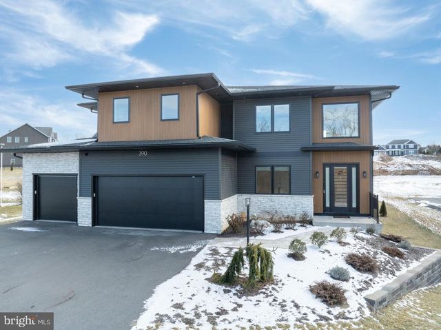 390 TROUT RD, State College, PA 16801