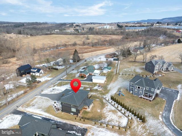 390 TROUT RD, State College, PA 16801