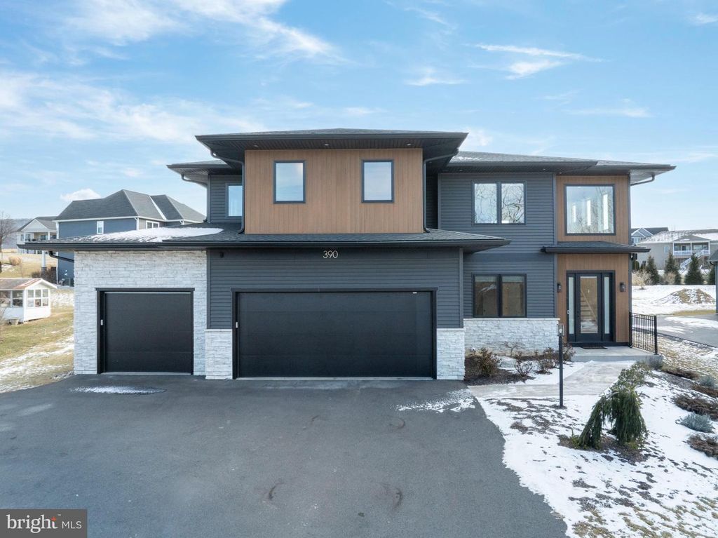 390 TROUT RD, State College, PA 16801