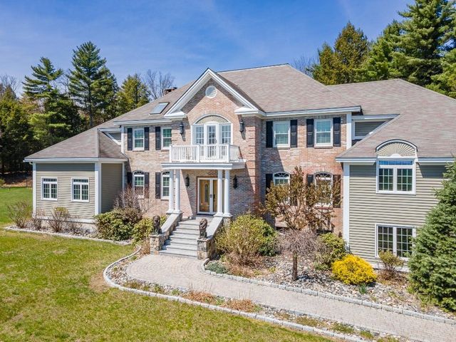101 Highland Circle, Swanzey, NH 03446