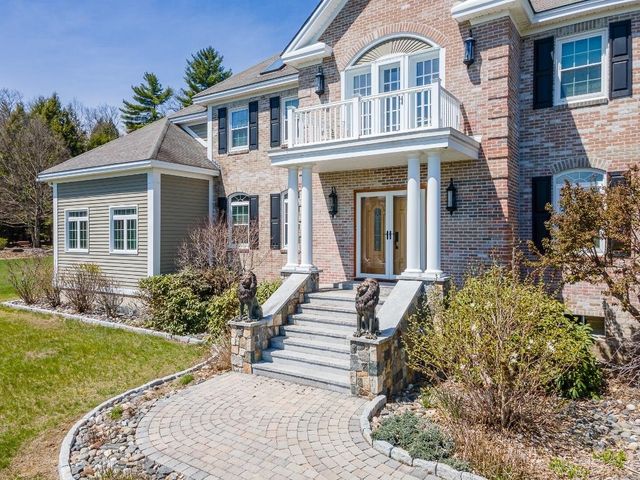 101 Highland Circle, Swanzey, NH 03446