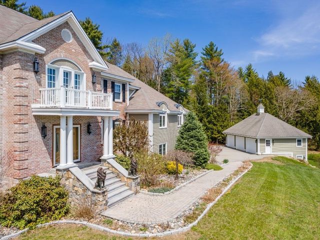 101 Highland Circle, Swanzey, NH 03446