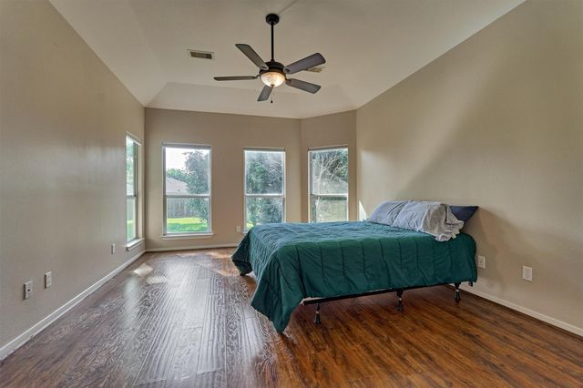 7090 Gentle Breeze Drive, Willis, TX 77318