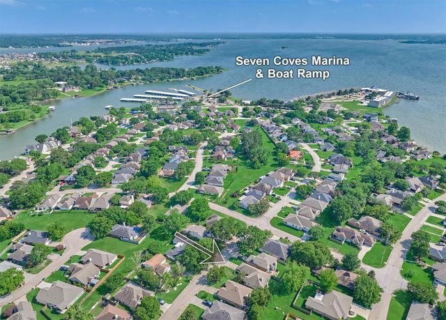 7090 Gentle Breeze Drive, Willis, TX 77318