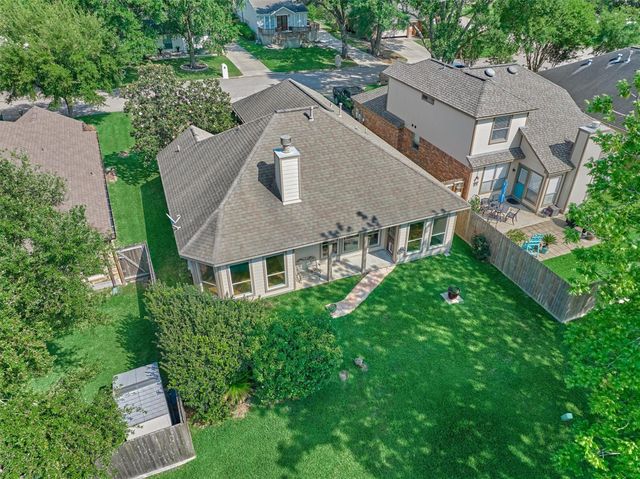 7090 Gentle Breeze Drive, Willis, TX 77318