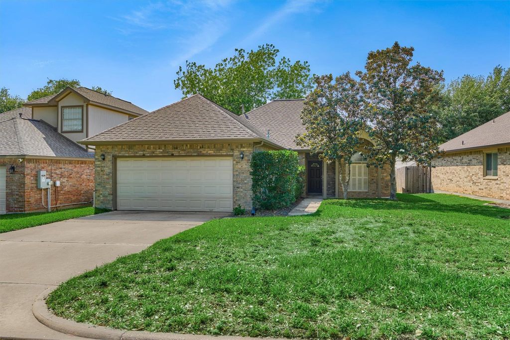 7090 Gentle Breeze Drive, Willis, TX 77318