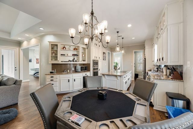 2217 Clearspring Drive S, Irving, TX 75063