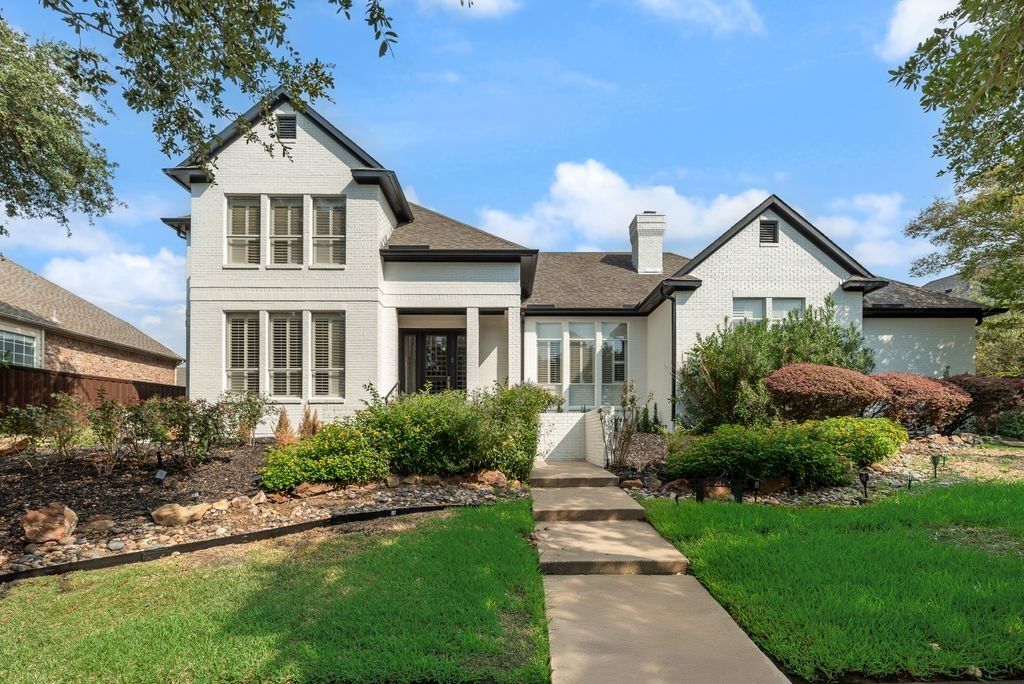 2217 Clearspring Drive S, Irving, TX 75063