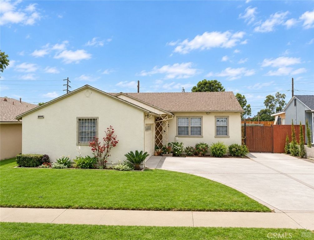 11927 Haas, Hawthorne, CA 90250 — exterior
