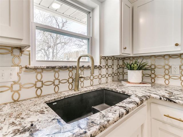 10900 Willow Grove, Oklahoma City, OK 73120