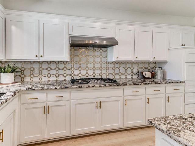 10900 Willow Grove, Oklahoma City, OK 73120