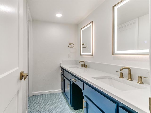 10900 Willow Grove, Oklahoma City, OK 73120