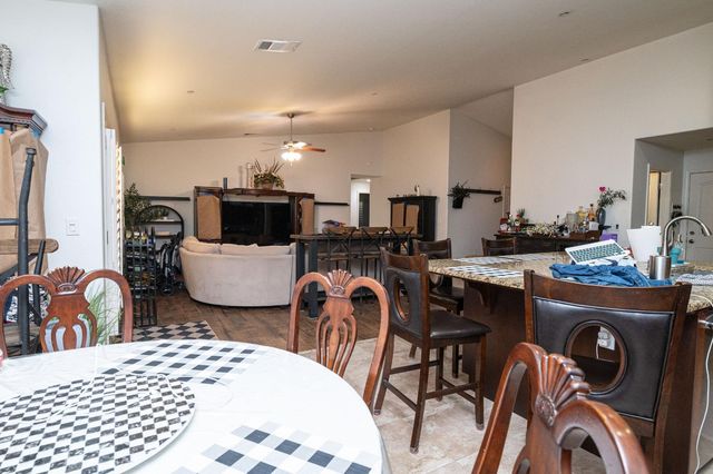 7441 N La Paz Avenue, Fresno, CA 93722