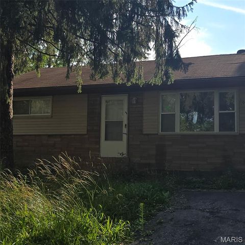 10125 Crown Point Drive, St Louis, MO 63136