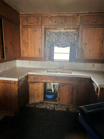 613 Sheridan, Jacksonville, TX 75766