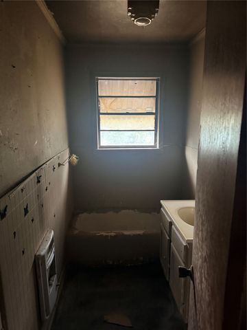 613 Sheridan, Jacksonville, TX 75766