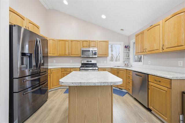 4125 Thornapple Hills Drive, Middleville, MI 49333