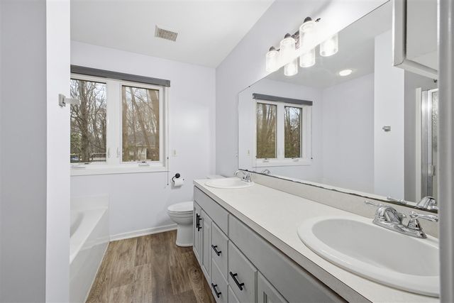 4125 Thornapple Hills Drive, Middleville, MI 49333