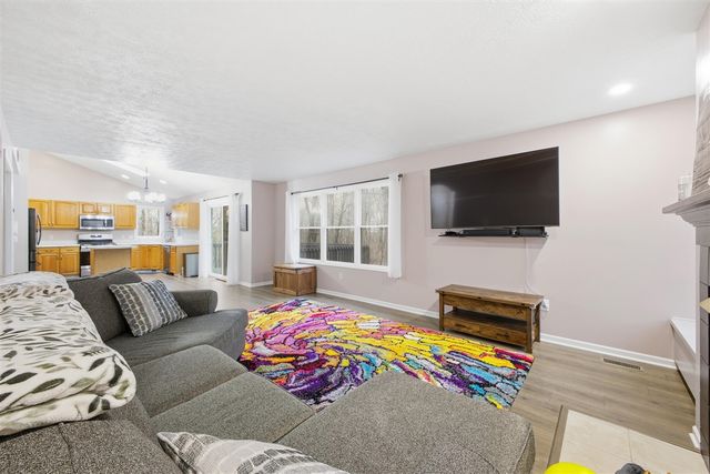 4125 Thornapple Hills Drive, Middleville, MI 49333