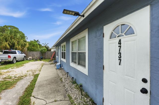 4737 BOATMAN Street, Lake Worth, FL 33463