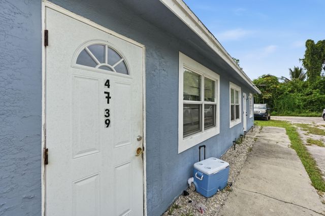 4737 BOATMAN Street, Lake Worth, FL 33463
