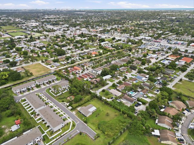 4737 BOATMAN Street, Lake Worth, FL 33463
