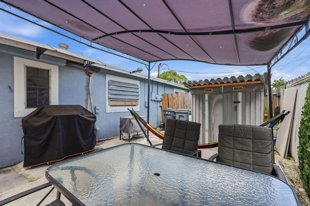 4737 BOATMAN Street, Lake Worth, FL 33463