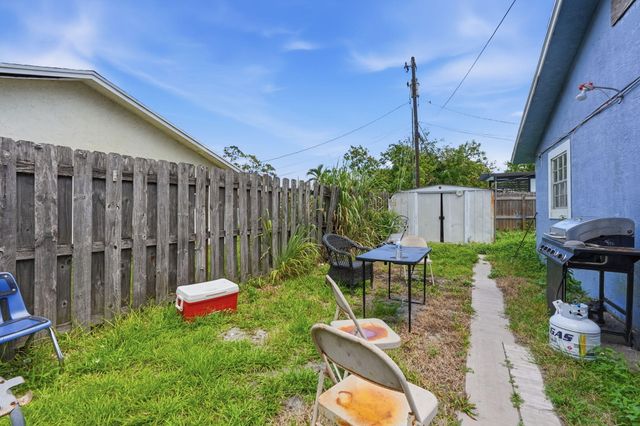 4737 BOATMAN Street, Lake Worth, FL 33463