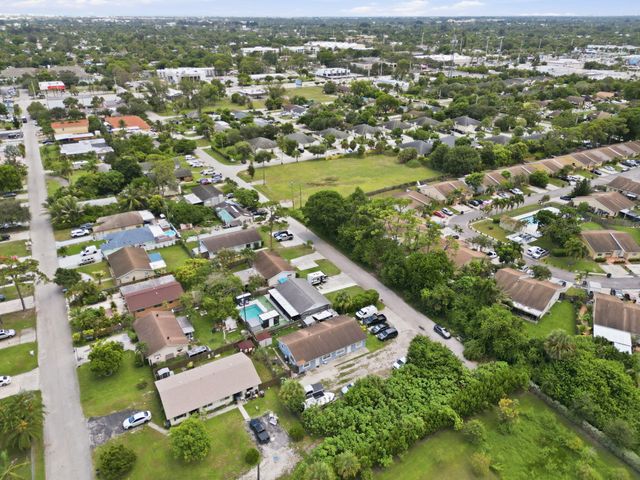 4737 BOATMAN Street, Lake Worth, FL 33463
