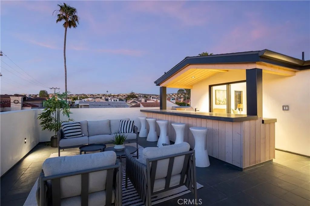 519 Narcissus Avenue B, Corona Del Mar, CA 92625