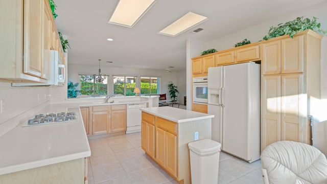 78214 Grape Arbor Avenue, Palm Desert, CA 92211