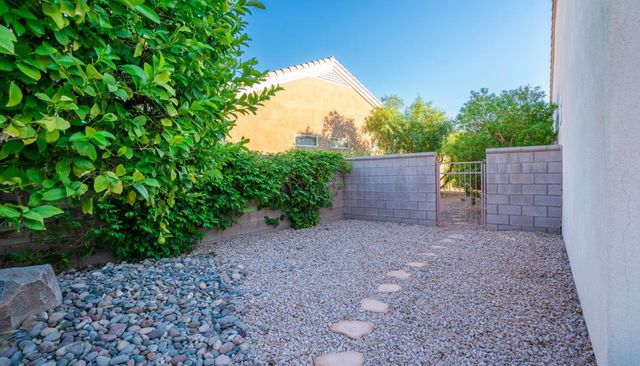 78214 Grape Arbor Avenue, Palm Desert, CA 92211