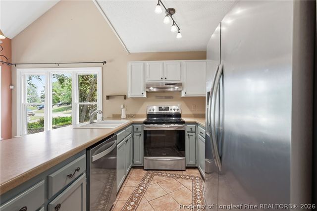 6048 Lakeway Drive, Fayetteville, NC 28306