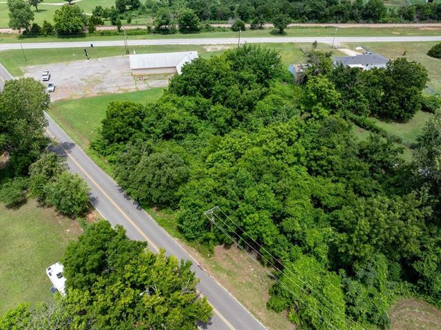 E Wilshire Boulevard, Oklahoma City, OK 73084