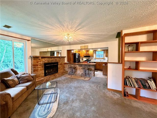 1235 Johnson Road, Charleston, WV 25314