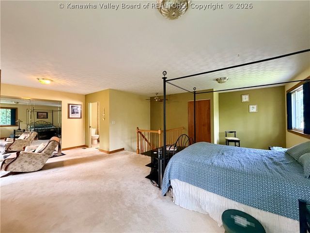 1235 Johnson Road, Charleston, WV 25314