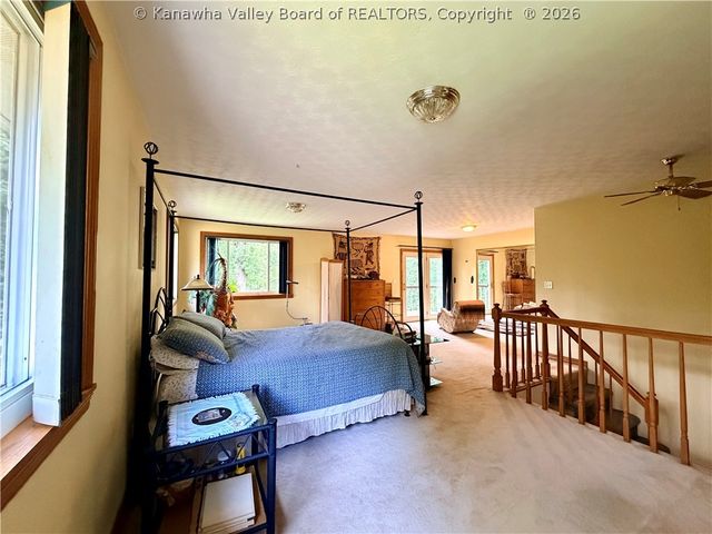 1235 Johnson Road, Charleston, WV 25314