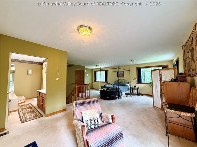 1235 Johnson Road, Charleston, WV 25314