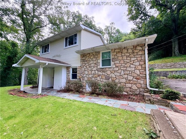 1235 Johnson Road, Charleston, WV 25314