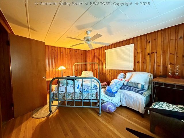1235 Johnson Road, Charleston, WV 25314