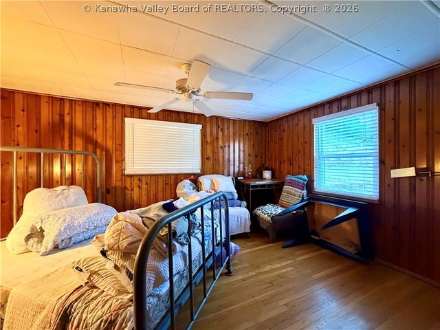 1235 Johnson Road, Charleston, WV 25314