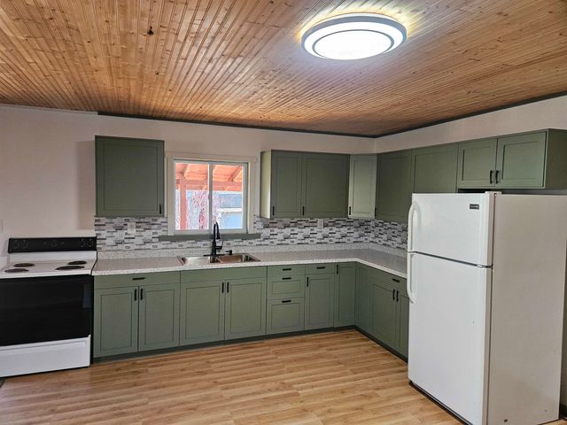 5248 Elm Street, Standish, MI 48658