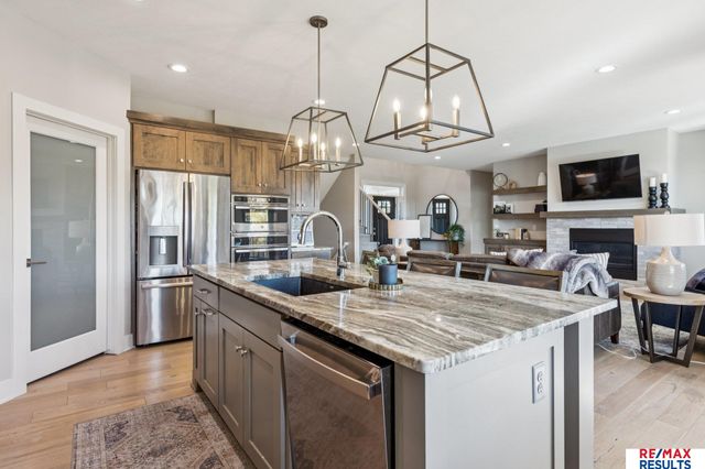 2313 S 220 Circle, Elkhorn, NE 68022