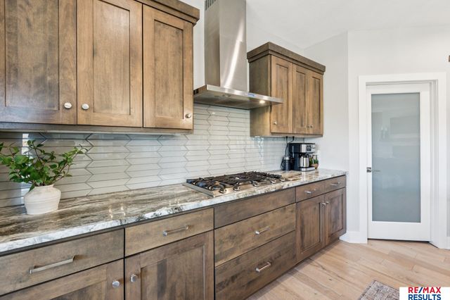 2313 S 220 Circle, Elkhorn, NE 68022