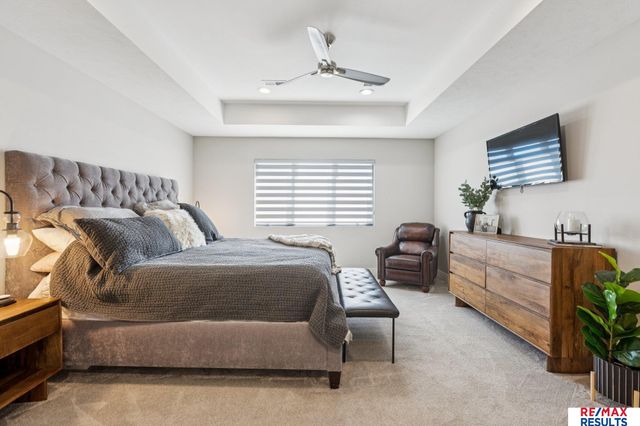 2313 S 220 Circle, Elkhorn, NE 68022