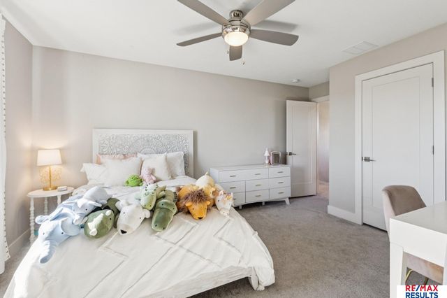 2313 S 220 Circle, Elkhorn, NE 68022