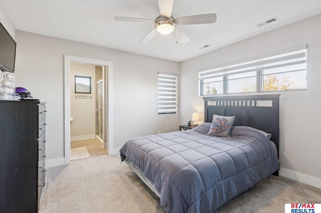 2313 S 220 Circle, Elkhorn, NE 68022